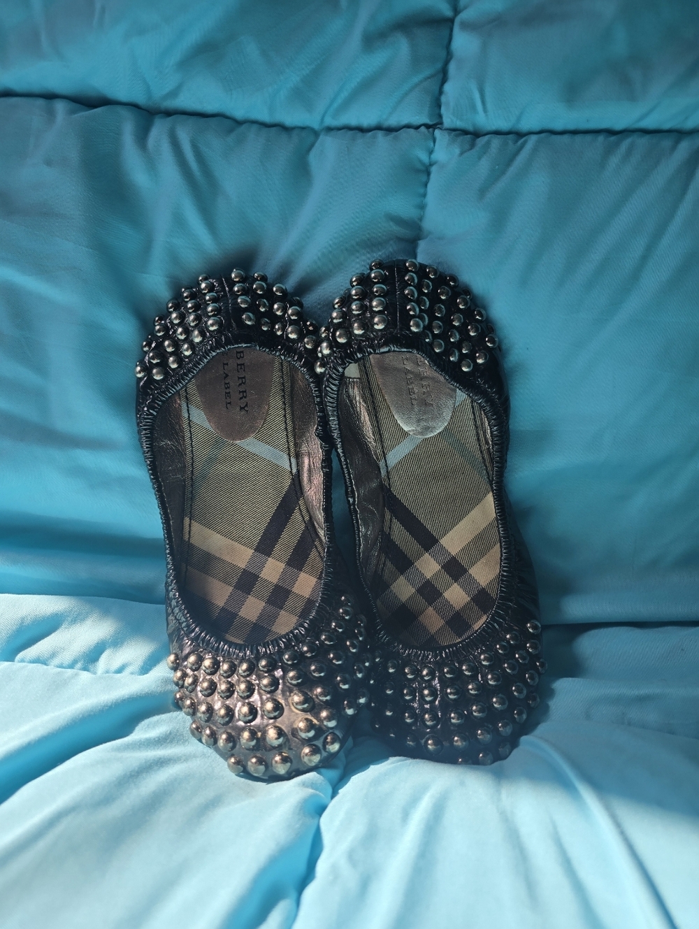 Burberry studded ballerina flats Flaw See Pics Description